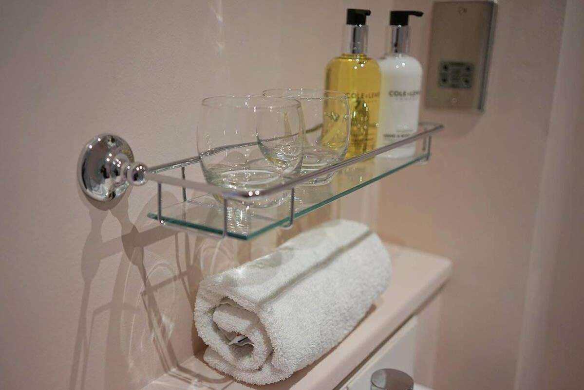 The Alma Taverns Boutique Suites Room 2 - Hopewell Бристол Екстериор снимка
