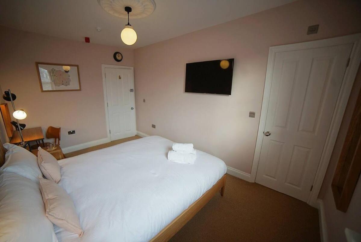 The Alma Taverns Boutique Suites Room 2 - Hopewell Бристол Екстериор снимка